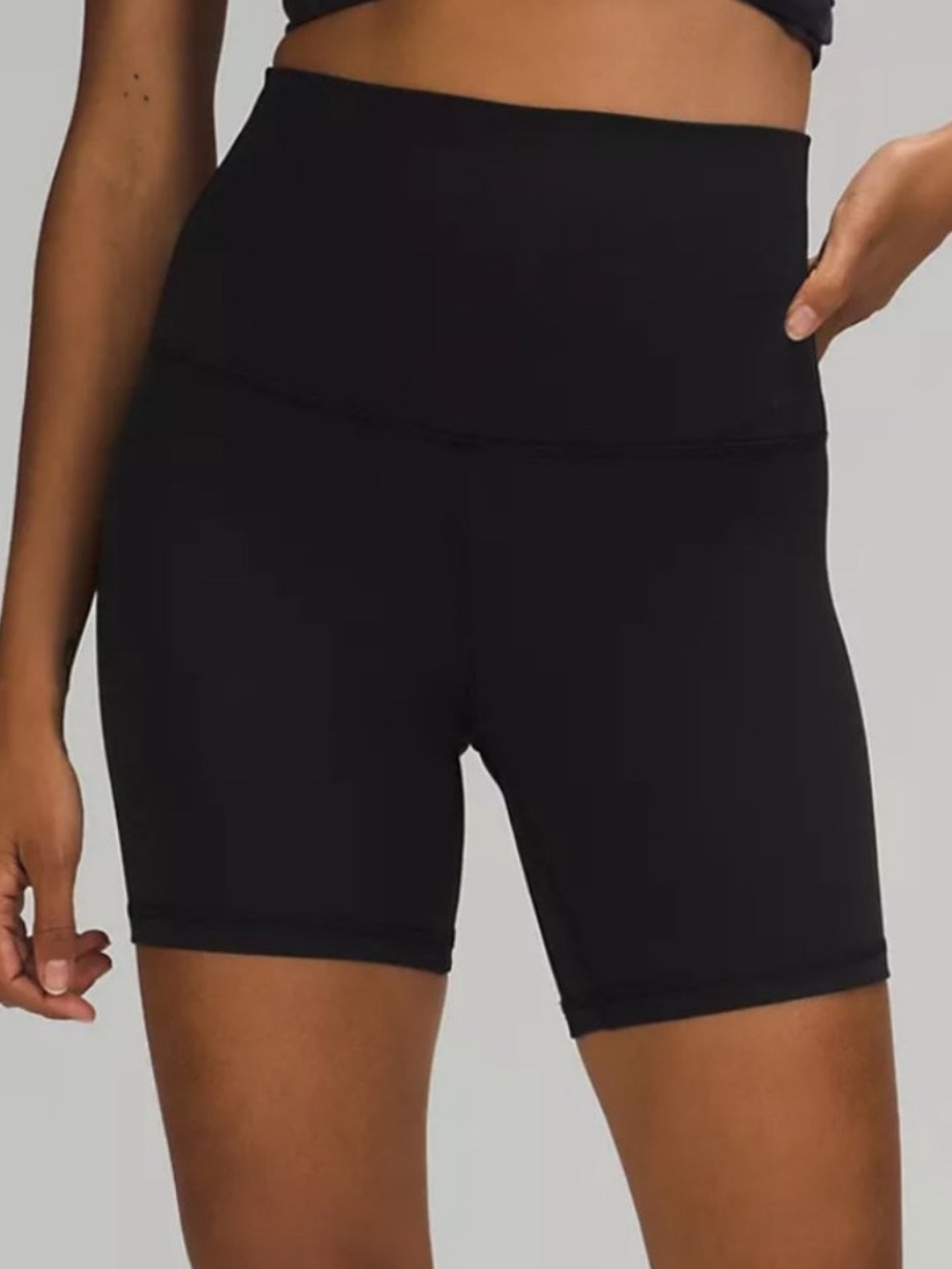 Pristine lululemon Align™ Super-High-Rise Short Black 6" Size: 8